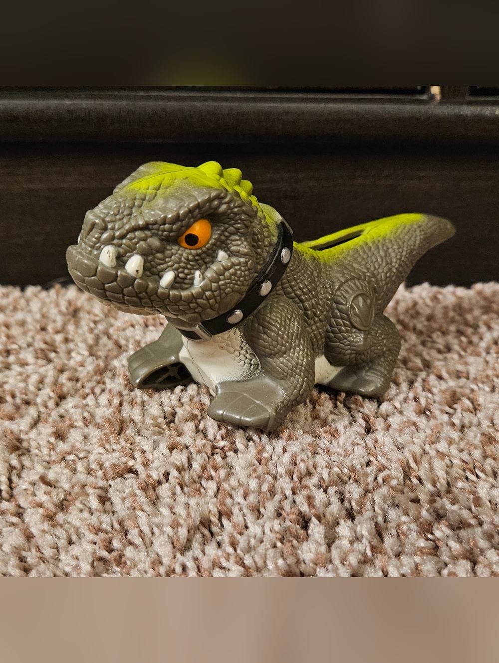 2010 Burger King Prehistoric Pets Dinosaur Runnin' Cruncher